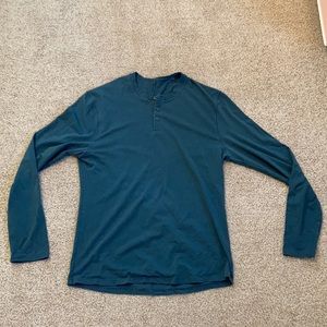 lulu lemon green henley (men’s S)